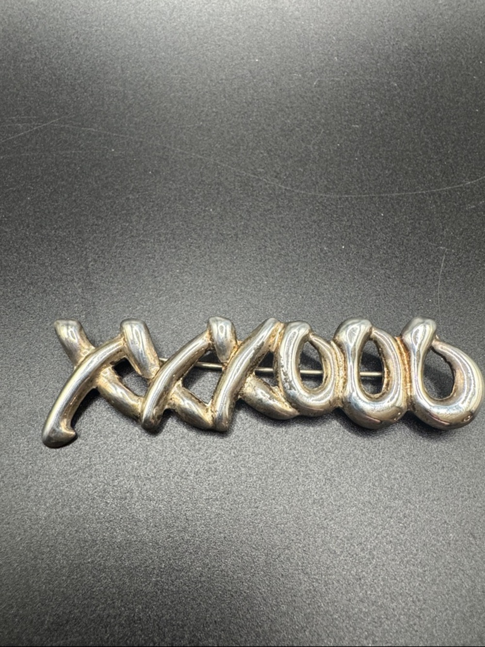 Sterling Silver Script 'xoxo' Pin Brooch xxxooo